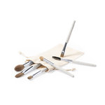 Set Broches Maquillaje Kurt.